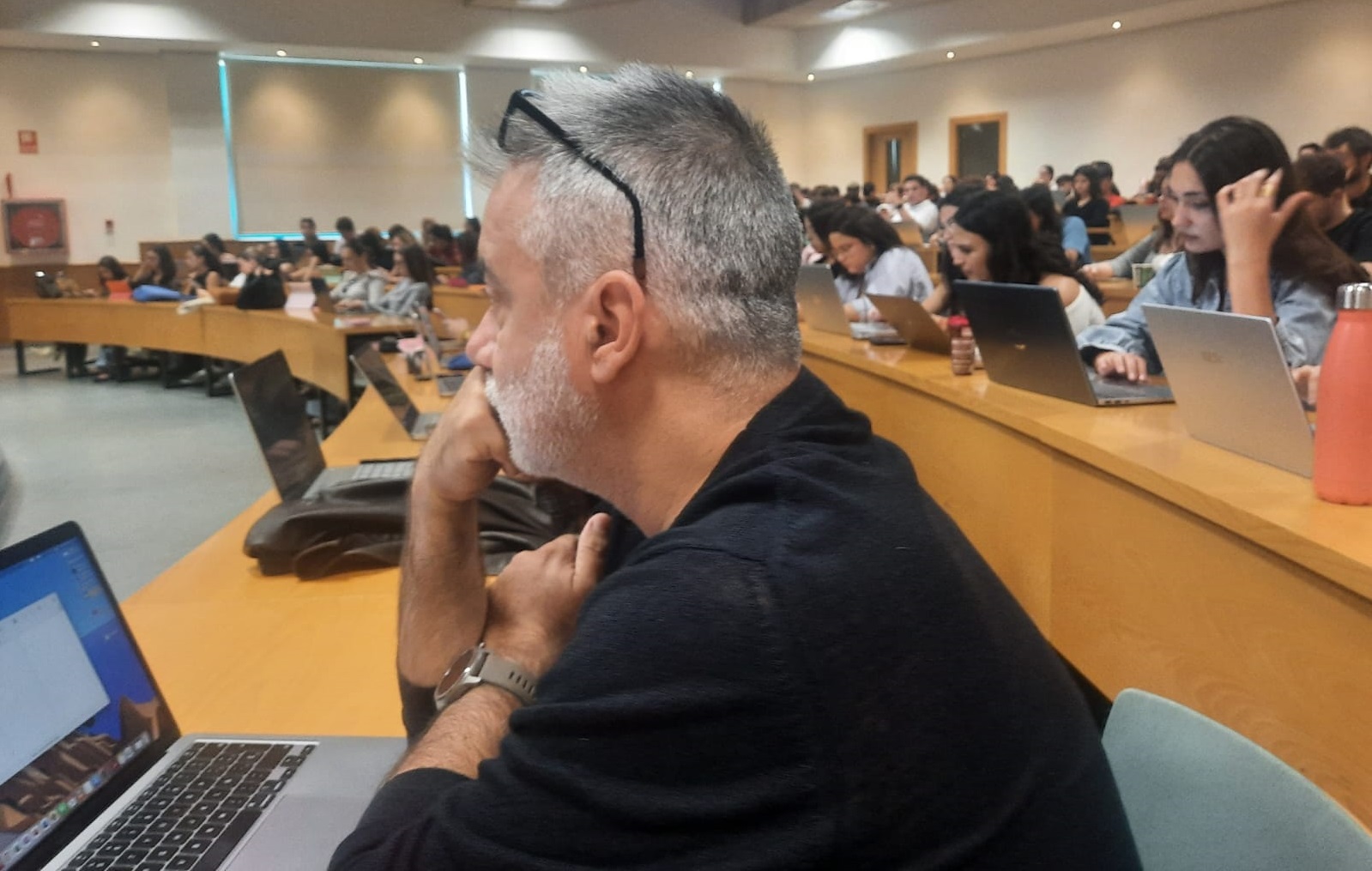 FEVECTA y Agencia Sensei Coop. V. muestran las opciones del cooperativismo como salida profesional a alumnado de la UJI